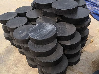 芝罘区板式橡胶支座由若干层橡胶片与薄钢板经加压硫化